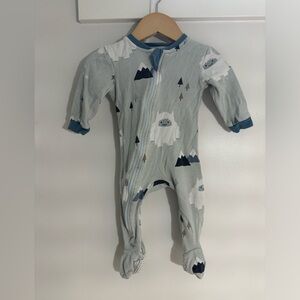 ZippyJamz Footed Sleeper